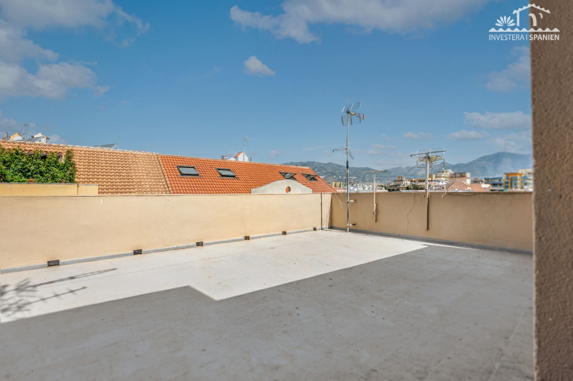 4 Avenida Juan Gómez Juanito, Málaga, 2 Sovrum Sovrum, ,1 BadrumBadrum,Lägenheter,Till salu,Avenida Juan Gómez Juanito,1205